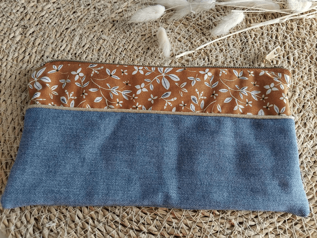 Trousse upcyclée CHAMPETRE